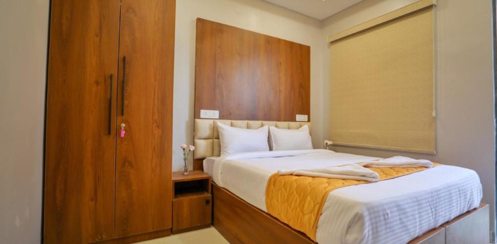 Hotel Ceasta, Beside Us Consulate Hyderabad, Gachibowli Gundipet Ngoại thất bức ảnh